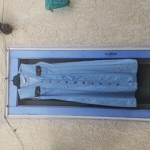 Long sleeveless Jean dress